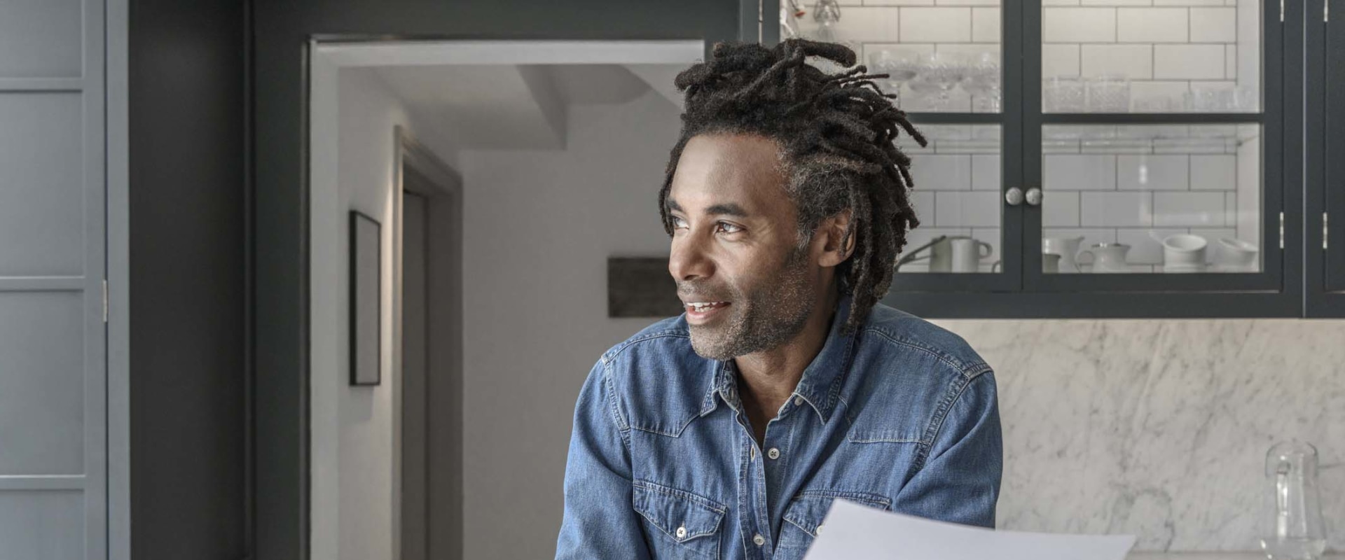 What's the difference between custodian and trustee?